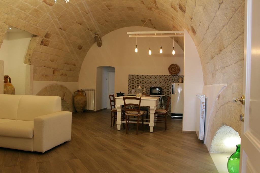 Palazzo Manfredi - Bed And Breakfast Monopoli Exterior foto